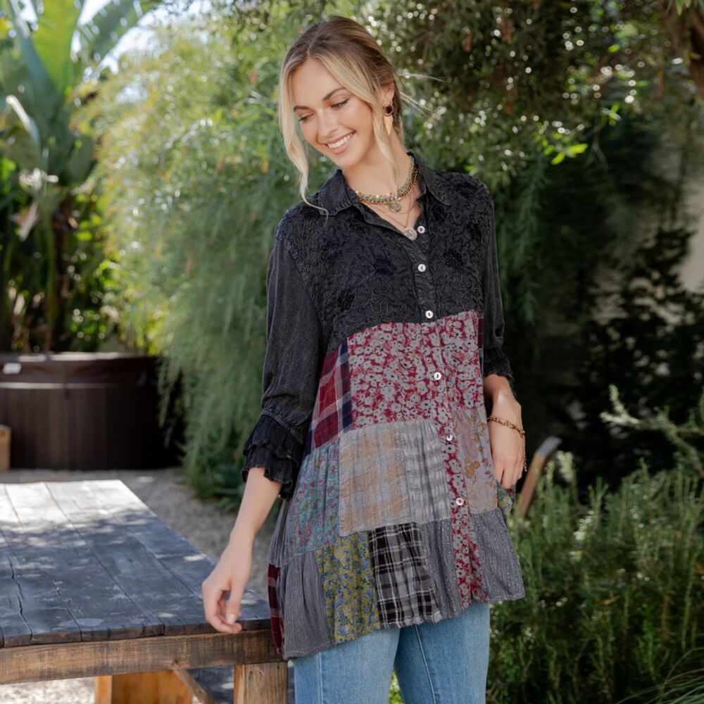 Young Threads Western Boho Patchwork Tiered Tunic Top Size Medium